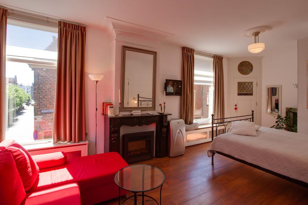 B&B Bed En Beschuit เลเดน ภายนอก รูปภาพ